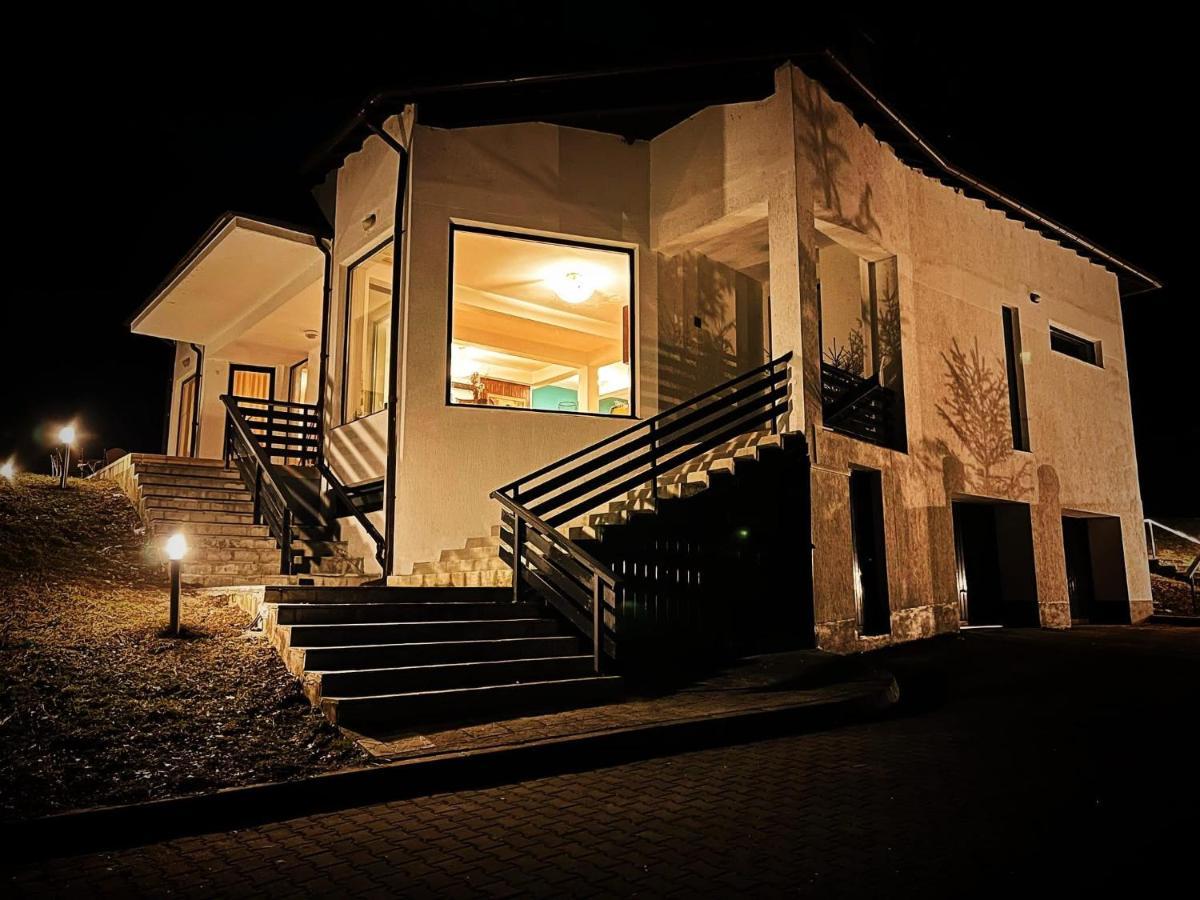 Villa & Spa 4Temporadas - Plaiul Foii Zarnesti Exterior foto